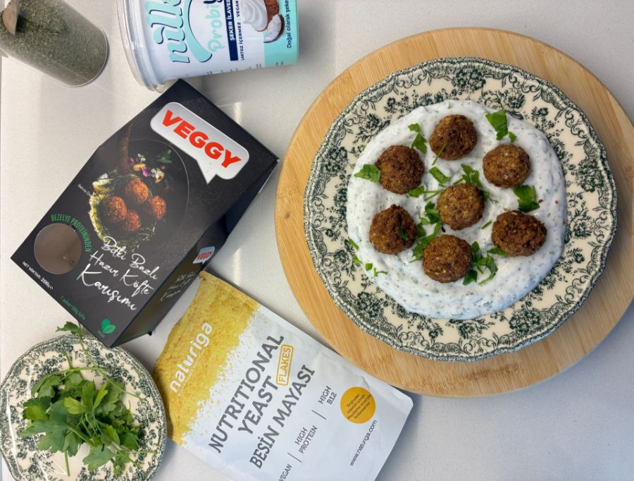 Bezelye Proteinli Vegan Köfte