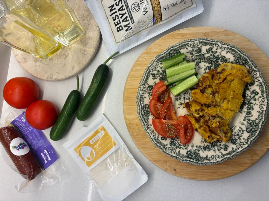 Chirp karışımından Vegan Omlet